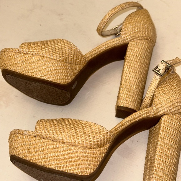 Size 37: Brand New (ALL) JESSICA SIMPSON SANDALS! - Picture 6 of 14